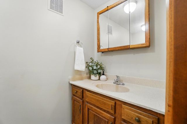 81 Country Road, Urbana, OH 43078