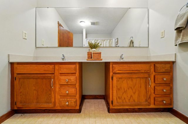 81 Country Road, Urbana, OH 43078