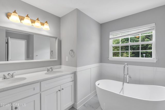 4205 Norma Place 4205, Toms River, NJ 08755