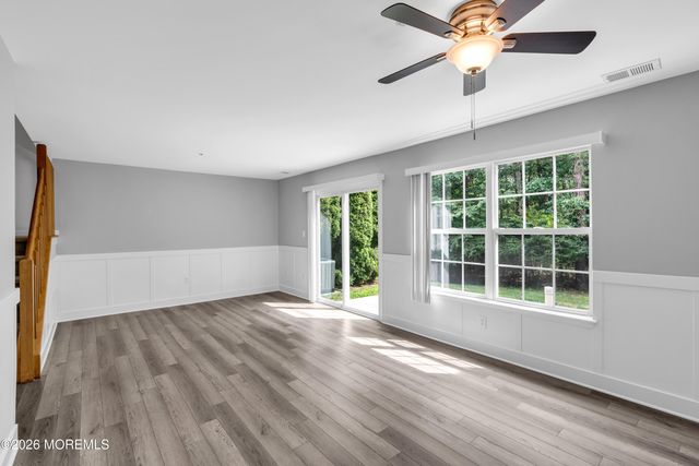 4205 Norma Place 4205, Toms River, NJ 08755