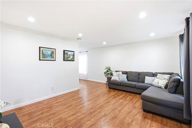 2868 S Arcadian Shores, Ontario, CA 91761