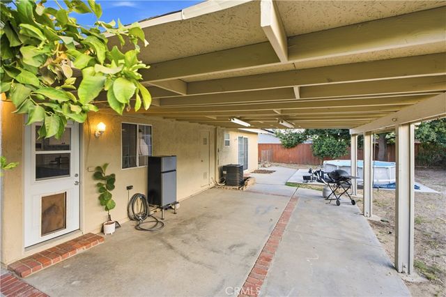 2868 S Arcadian Shores, Ontario, CA 91761