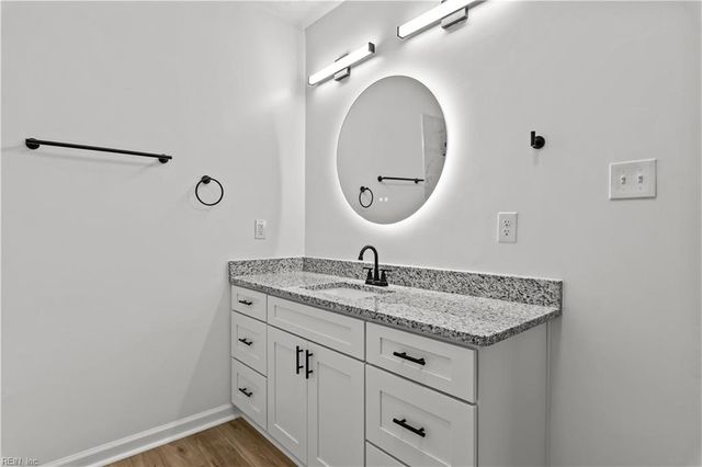 1445 Oakcrest DR, Hampton, VA 23663