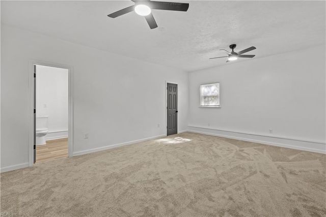 1445 Oakcrest DR, Hampton, VA 23663