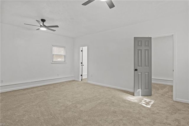 1445 Oakcrest DR, Hampton, VA 23663