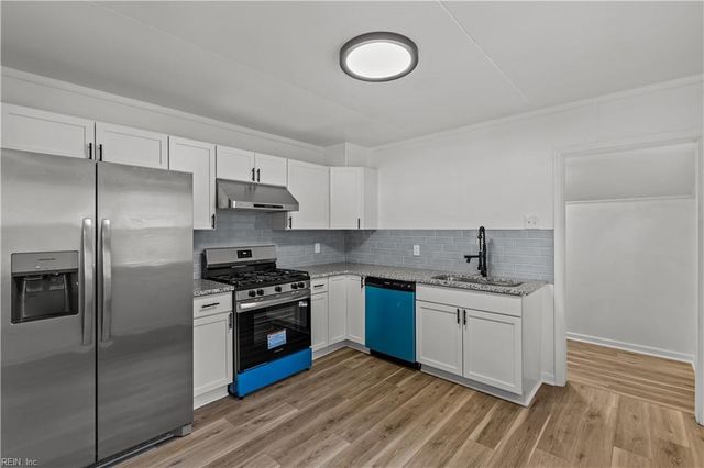 1445 Oakcrest DR, Hampton, VA 23663