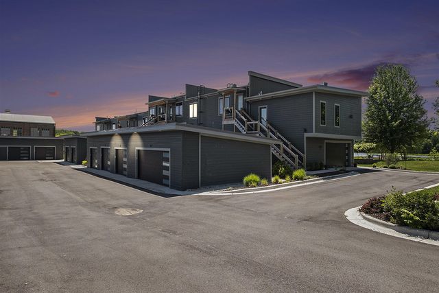 220 King Street 6, Lowell, MI 49331