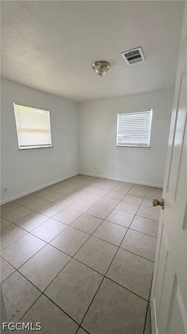 5449 6th AVE 5447, Fort Myers, FL 33907