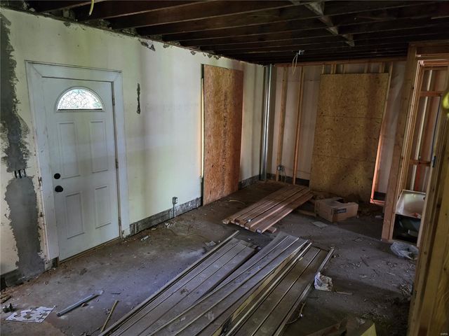 5539 Hamilton Avenue, St Louis, MO 63136