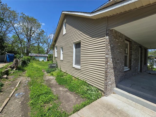 5539 Hamilton Avenue, St Louis, MO 63136