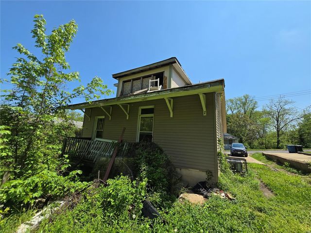 5539 Hamilton Avenue, St Louis, MO 63136