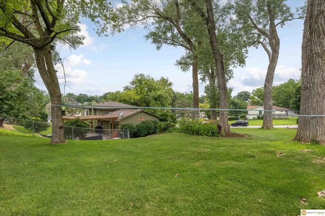 1609 Gregg Road, Bellevue, NE 68005