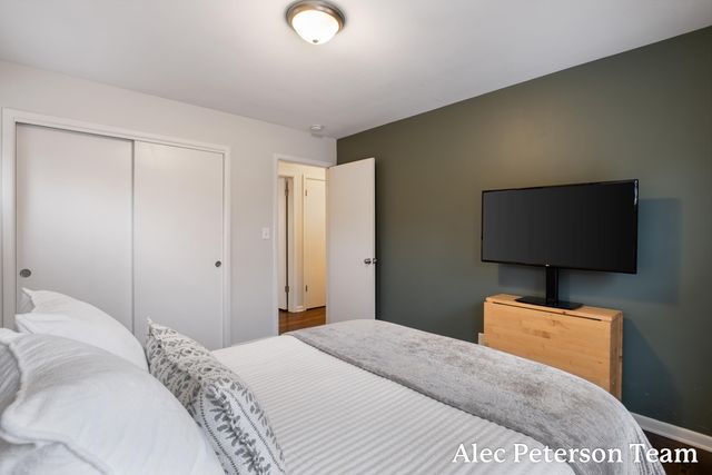 1728 Lenora Terrace NW, Grand Rapids, MI 49504