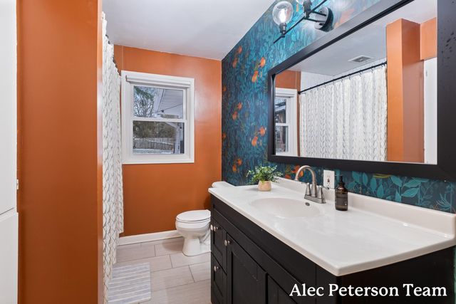 1728 Lenora Terrace NW, Grand Rapids, MI 49504