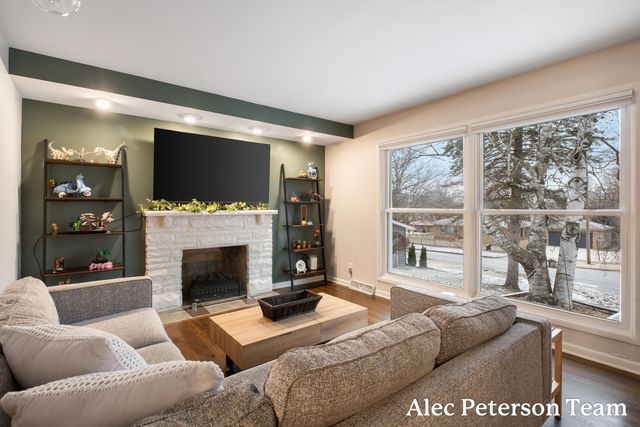 1728 Lenora Terrace NW, Grand Rapids, MI 49504