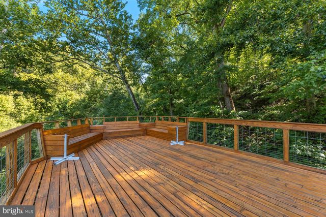 13911 PISCATAWAY DR, Fort Washington, MD 20744