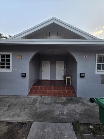 568 SW 3rd St Left 566, Miami, FL 33130