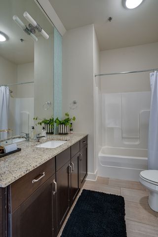 210 30th Ave N Apt 305, Nashville, TN 37203