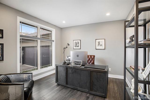 5888 Wyndam Lane, Brighton, MI 48116