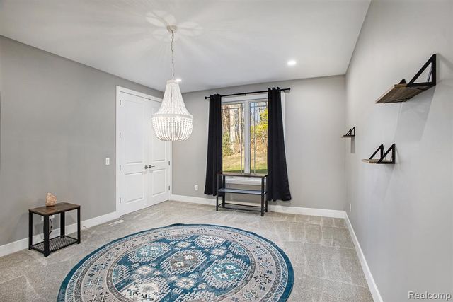 5888 Wyndam Lane, Brighton, MI 48116