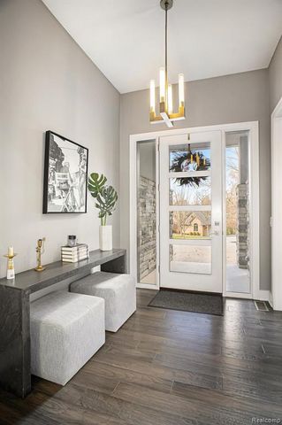 5888 Wyndam Lane, Brighton, MI 48116