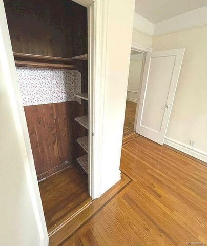 42-35 159TH Street 1A, Flushing, NY 11358