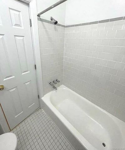 42-35 159TH Street 1A, Flushing, NY 11358