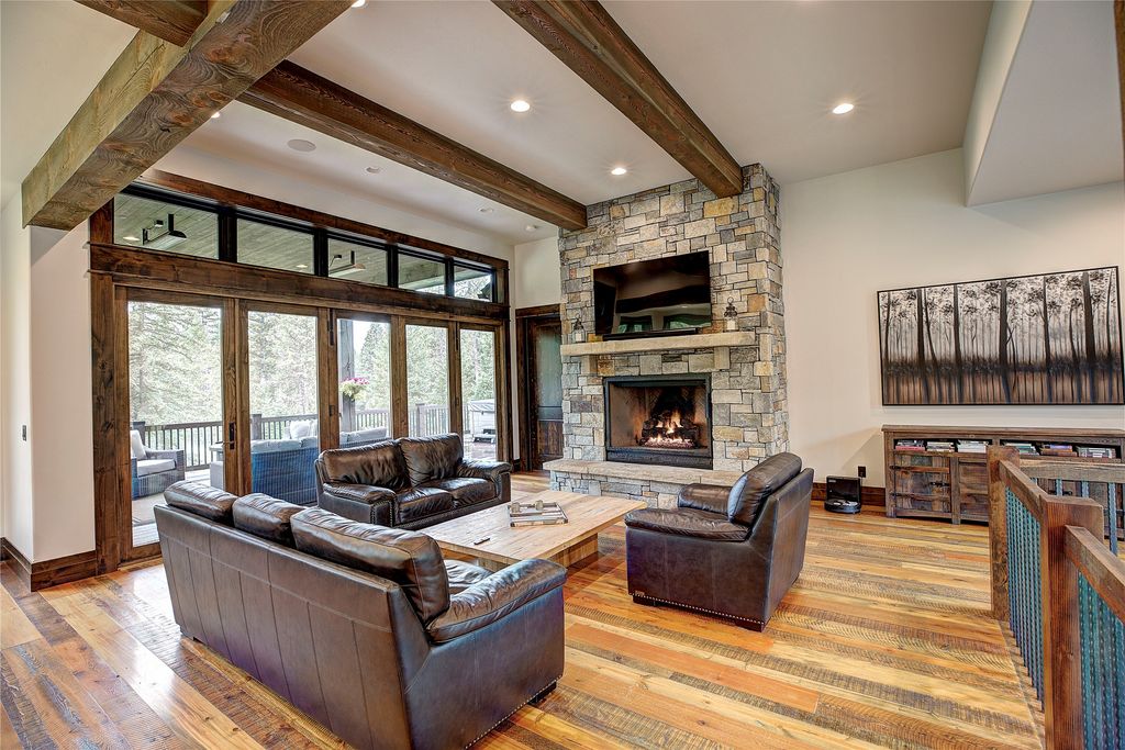 1064 Whitefish Village Drive, Whitefish, MT 59937 photo 3