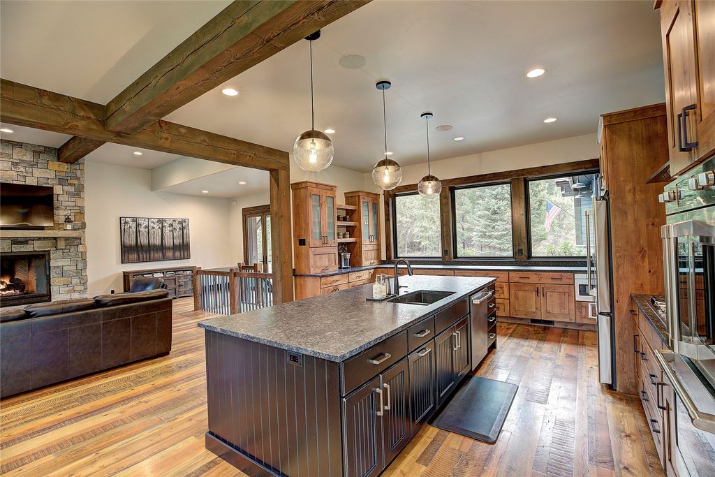 1064 Whitefish Village Drive, Whitefish, MT 59937 photo 9