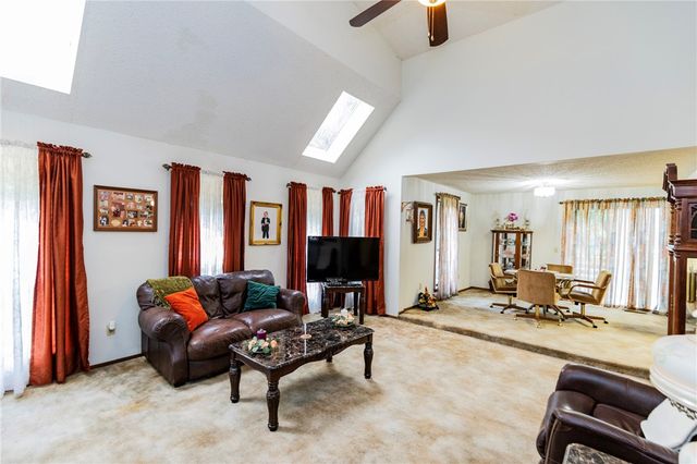 13308 Cozy Corner Road, Siloam Springs, AR 72761