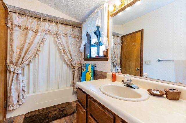 13308 Cozy Corner Road, Siloam Springs, AR 72761