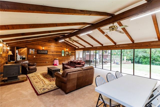 13308 Cozy Corner Road, Siloam Springs, AR 72761