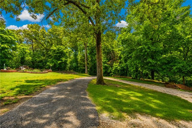 13308 Cozy Corner Road, Siloam Springs, AR 72761