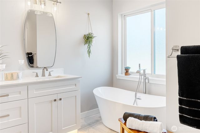 9077 Sea Mist Lane, Blaine, WA 98230