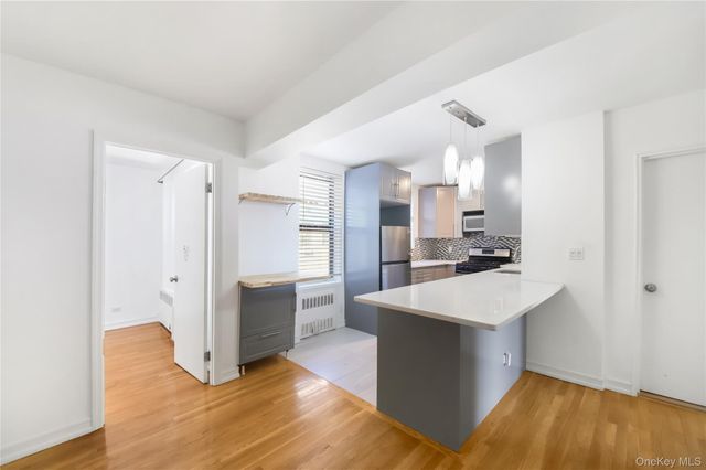 488 Ocean Parkway 6C, Brooklyn, NY 11218