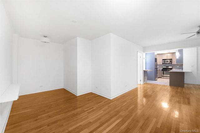488 Ocean Parkway 6C, Brooklyn, NY 11218
