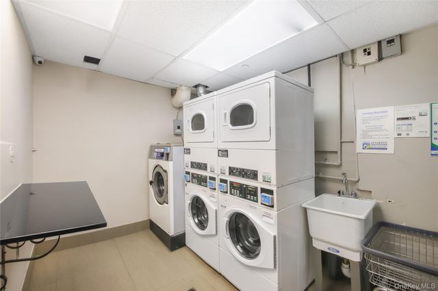 488 Ocean Parkway 6C, Brooklyn, NY 11218