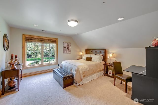 11211 Wachusett Road, Woodway, WA 98020
