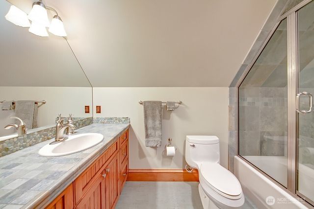 11211 Wachusett Road, Woodway, WA 98020