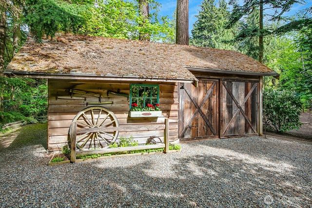 11211 Wachusett Road, Woodway, WA 98020