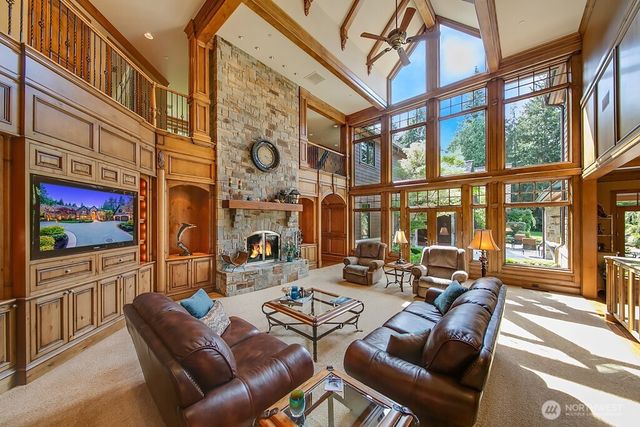 11211 Wachusett Road, Woodway, WA 98020