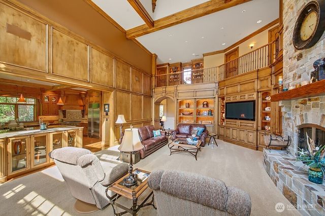 11211 Wachusett Road, Woodway, WA 98020