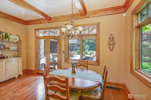 11211 Wachusett Road, Woodway, WA 98020