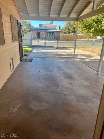 1643 E Street, Las Vegas, NV 89106