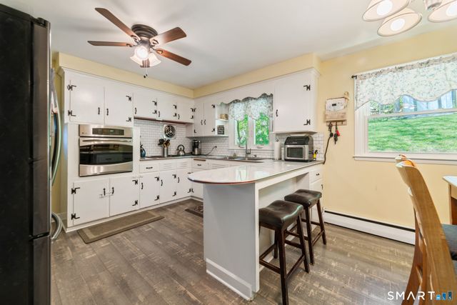 18 Shelton Street, Seymour, CT 06483