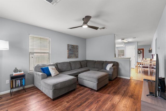 3923 Bonnie LN, Round Rock, TX 78665