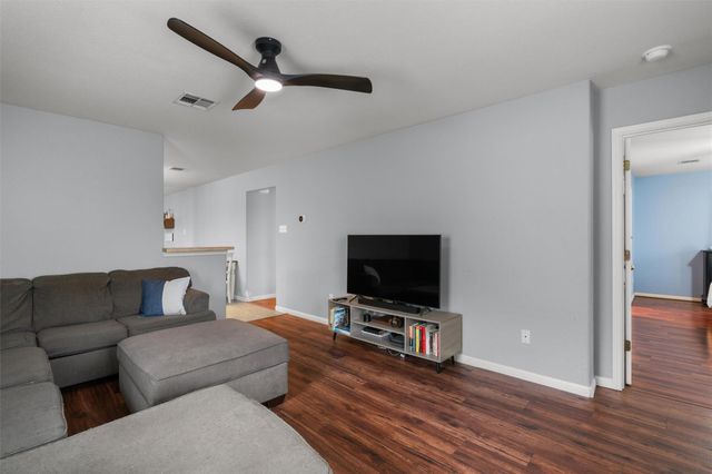 3923 Bonnie LN, Round Rock, TX 78665