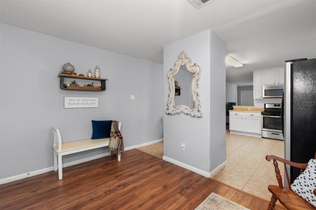 3923 Bonnie LN, Round Rock, TX 78665