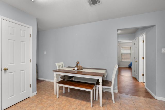 3923 Bonnie LN, Round Rock, TX 78665
