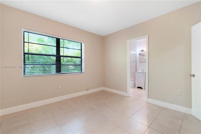 214 Salamanca Avenue 3, Coral Gables, FL 33134
